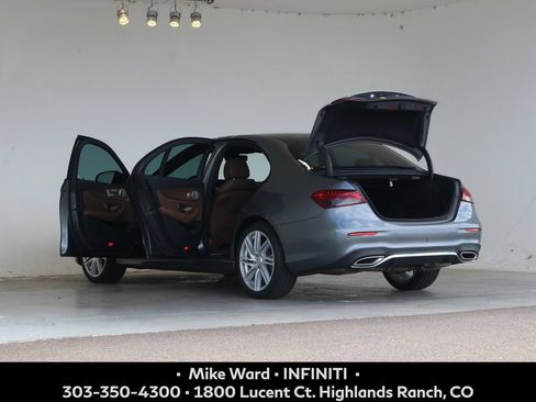 Used 2022 Mercedes-Benz E 350 4MATIC Sedan image 5