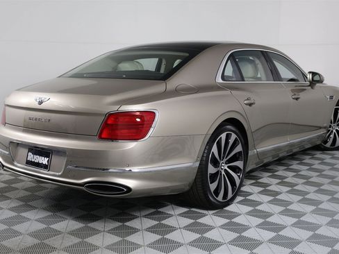 New 2026 Bentley Flying Spur Plug-In Hybrid image 9