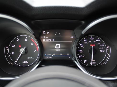 Used 2022 Alfa Romeo Stelvio Sprint image 8