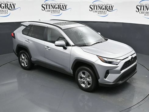 Used 2024 Toyota RAV4 XLE w/ Convenience Package FWD image 18