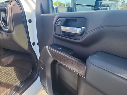 Used 2023 GMC Sierra 2500 Denali w/ Denali Ultimate Package image 33