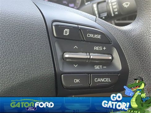Used 2020 Hyundai Elantra SEL image 27