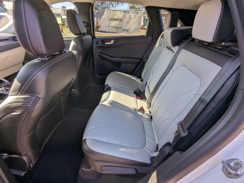 New 2026 Ford Escape SE w/ PHEV Premium Package image 14