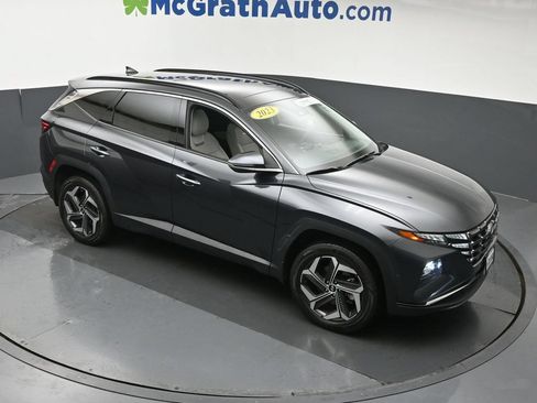 Certified 2023 Hyundai Tucson Limited AWD/4WD image 3