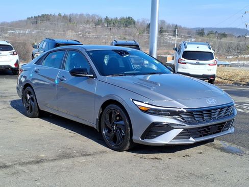 New 2026 Hyundai Elantra SEL Sport Premium image 1