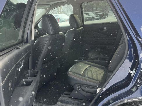 Used 2022 Nissan Pathfinder Platinum image 12