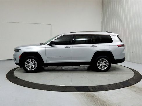 Used 2022 Jeep Grand Cherokee L Limited image 4