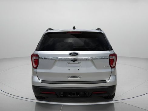 Used 2018 Ford Explorer 4WD image 4