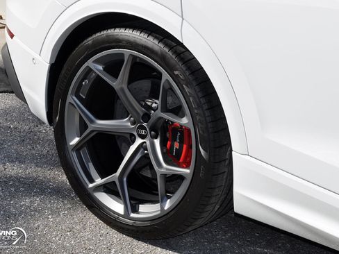 Used 2025 Audi RS Q8 performance image 12