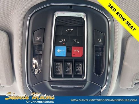Used 2023 Jeep Grand Cherokee L Limited image 18