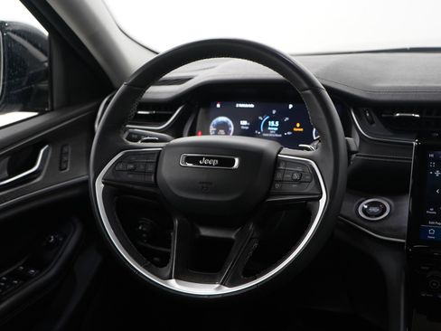 Used 2023 Jeep Grand Cherokee L Limited w/ Luxury Tech Group II image 15