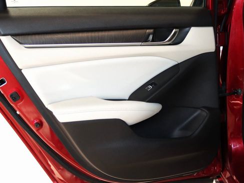 Used 2018 Honda Accord EX-L image 52