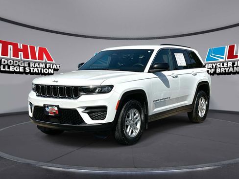 Used 2025 Jeep Grand Cherokee Laredo w/ MOPAR Finishing Package RWD image 1