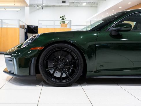 Used 2026 Porsche 911 GT3 RWD image 4