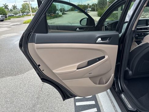 Used 2019 Hyundai Tucson Limited w/ Cargo Package FWD image 29