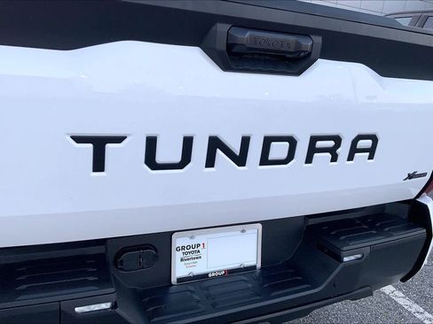 Used 2024 Toyota Tundra SR5 w/ SR5 Premium Package AWD/4WD image 9