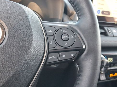 Certified 2023 Toyota RAV4 XLE Premium AWD/4WD image 19