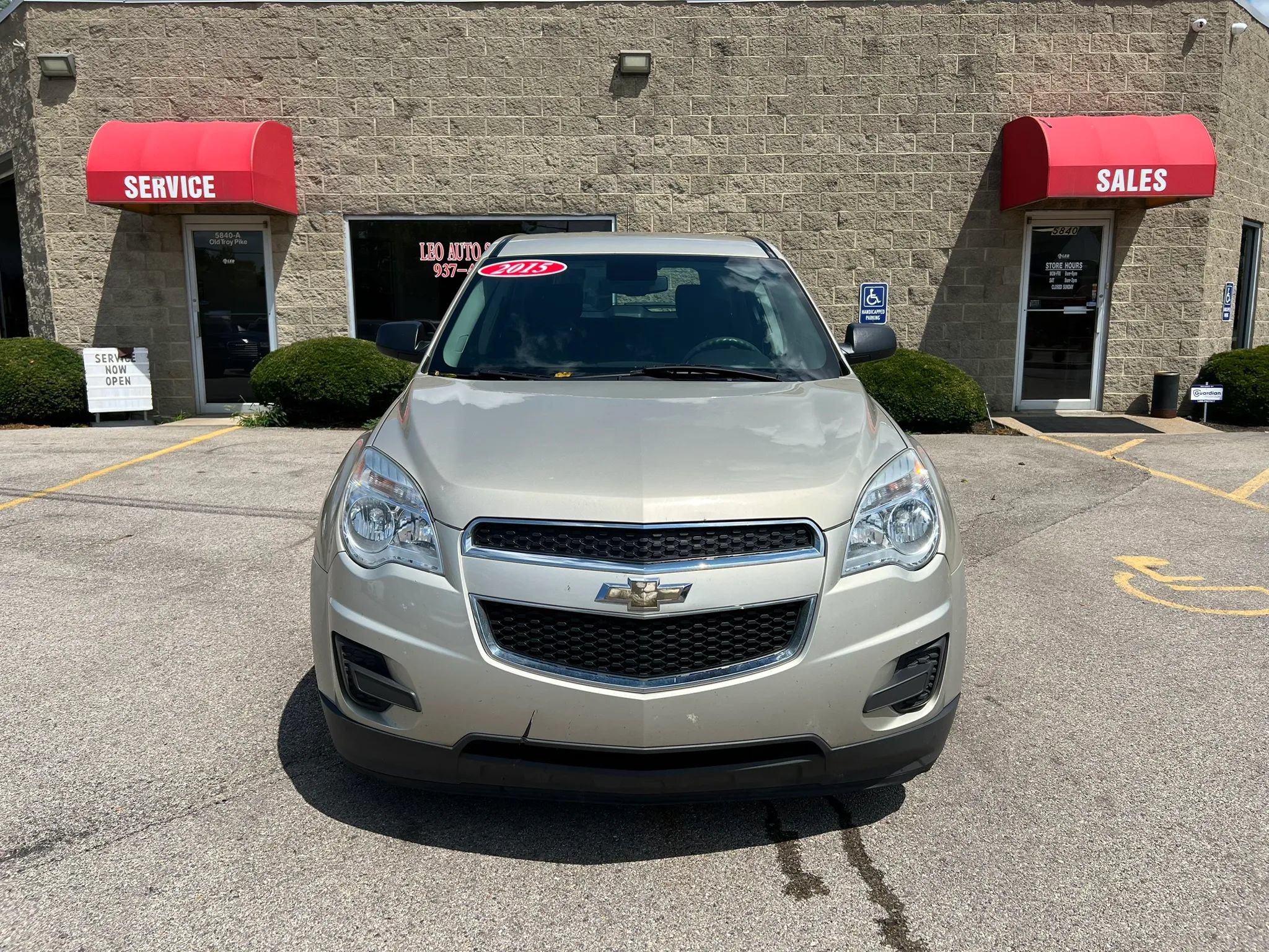 Used 2015 Chevrolet Equinox LS FWD image 2