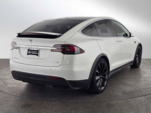 Used 2019 Tesla Model X 75D AWD/4WD image 5