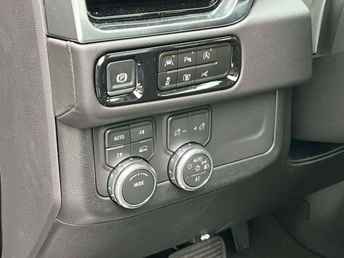 New 2026 GMC Yukon XL Denali w/ Sun & Power Step Package AWD/4WD image 26
