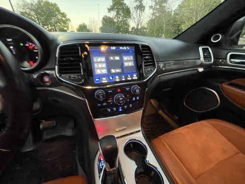 Used 2021 Jeep Grand Cherokee SRT w/ Trailer Tow Group IV image 22