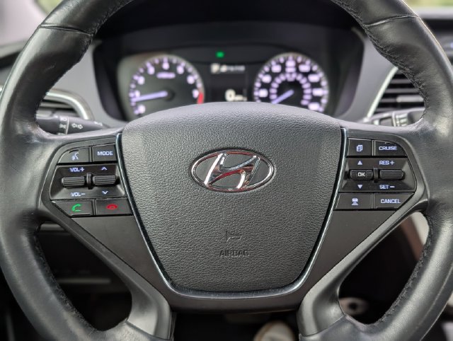 Used 2016 Hyundai Sonata Limited w/ Option Group 05 FWD image 23