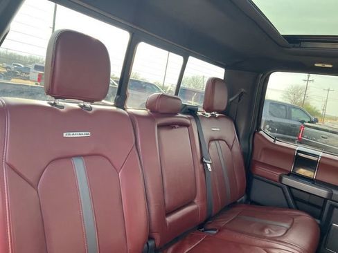 Used 2022 Ford F350 Platinum w/ FX4 Off-Road Package image 21