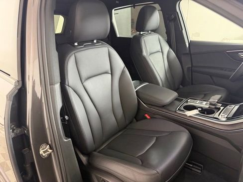 Used 2023 Audi Q7 2.0T Premium Plus w/ Premium Plus Package AWD/4WD image 24