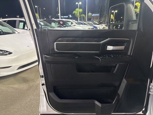 Used 2024 RAM 3500 Big Horn image 14