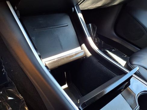 Used 2018 Tesla Model 3 Long Range RWD image 18