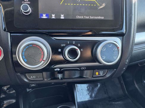 Used 2019 Honda Fit EX image 35