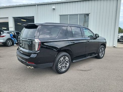 Used 2025 Chevrolet Tahoe Z71 w/ Comfort Package AWD/4WD image 5