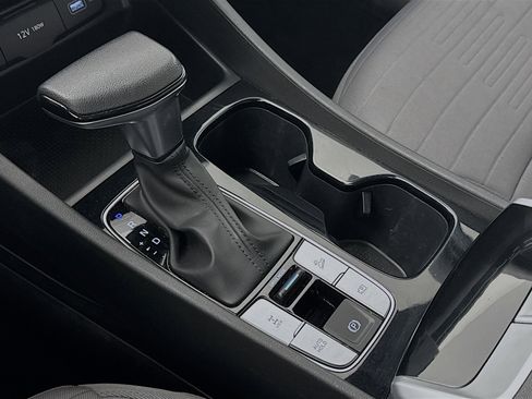 Used 2023 Hyundai Santa Cruz SE image 16