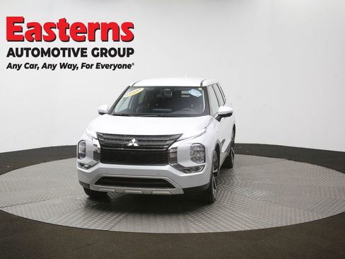 Used 2024 Mitsubishi Outlander SE image 54