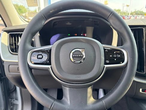 Certified 2025 Volvo XC60 T8 Plus w/ Protection Package Premier AWD/4WD image 19