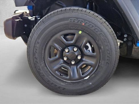 New 2026 Jeep Gladiator Sport image 10