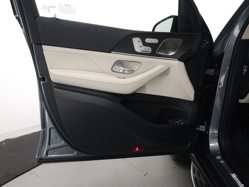 Certified 2026 Mercedes-Benz GLS 450 4MATIC image 5