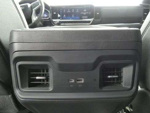 Certified 2024 Chevrolet Silverado 1500 LT Trail Boss w/ Convenience Package II AWD/4WD image 19