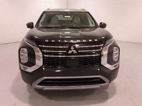 New 2025 Mitsubishi Outlander SEL image 9