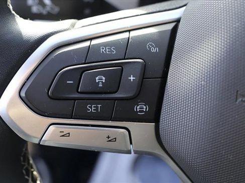 Used 2021 Volkswagen Atlas Cross Sport SE AWD/4WD image 14