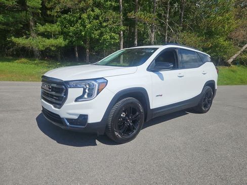 Used 2023 GMC Terrain AT4 AWD/4WD image 1