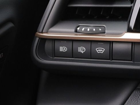 New 2026 Toyota Crown Signia image 18