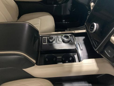 Used 2023 Ford Expedition Max Platinum image 7