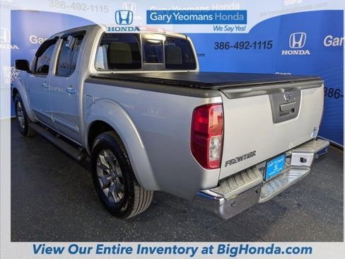 Used 2019 Nissan Frontier SL image 6
