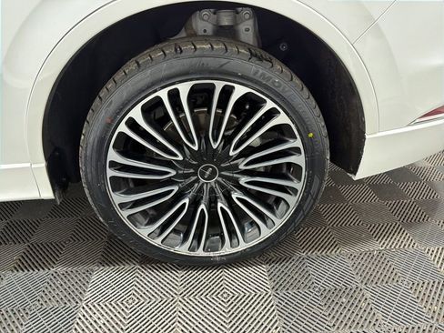 Used 2020 Lincoln Aviator Black Label w/ Dynamic Handling Package AWD/4WD image 32