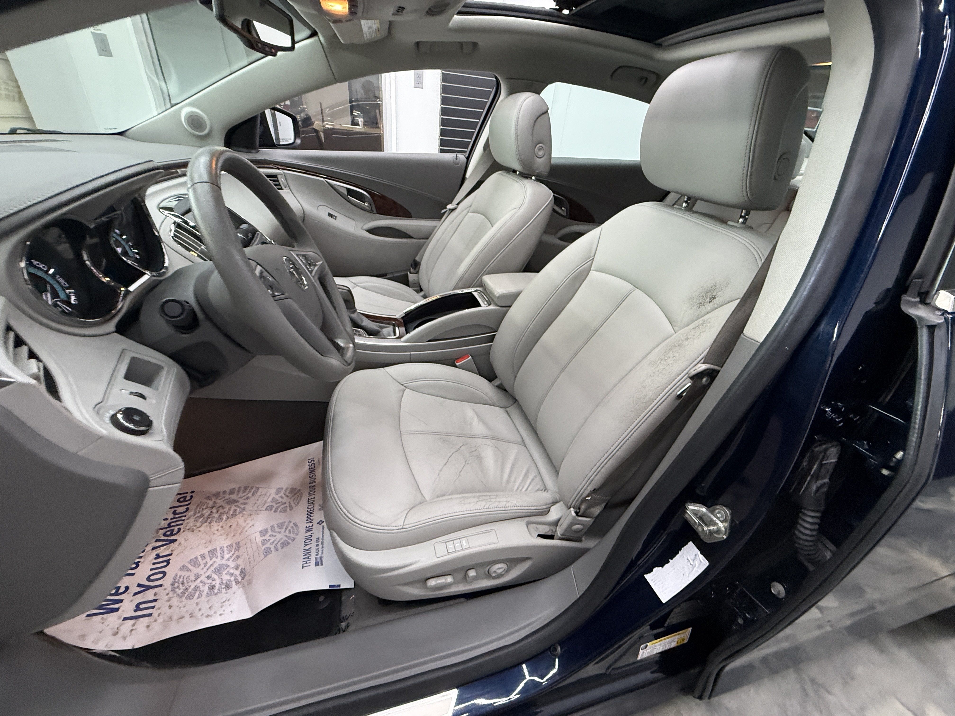 Used 2010 Buick LaCrosse CXL FWD image 10