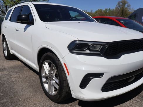 Used 2024 Dodge Durango GT RWD image 1