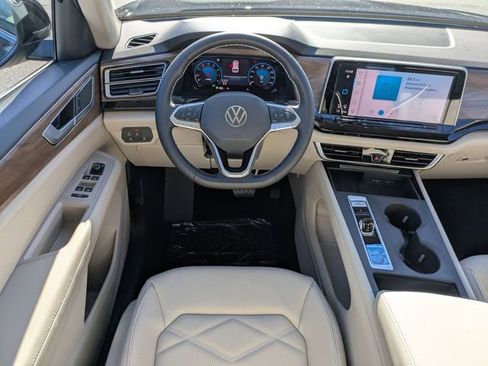 New 2026 Volkswagen Atlas SE FWD image 16