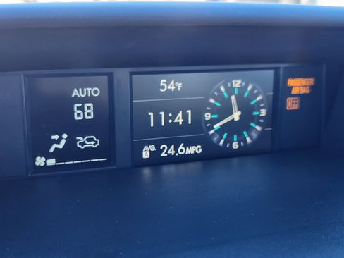 Used 2017 Subaru Forester 2.5i Limited w/ Protection Package #2 image 21