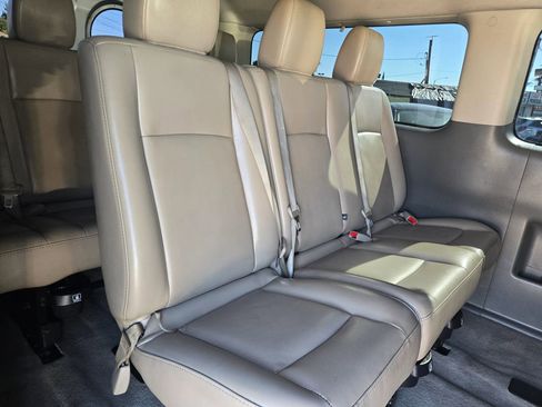 Used 2017 Nissan NV 3500 SL image 15